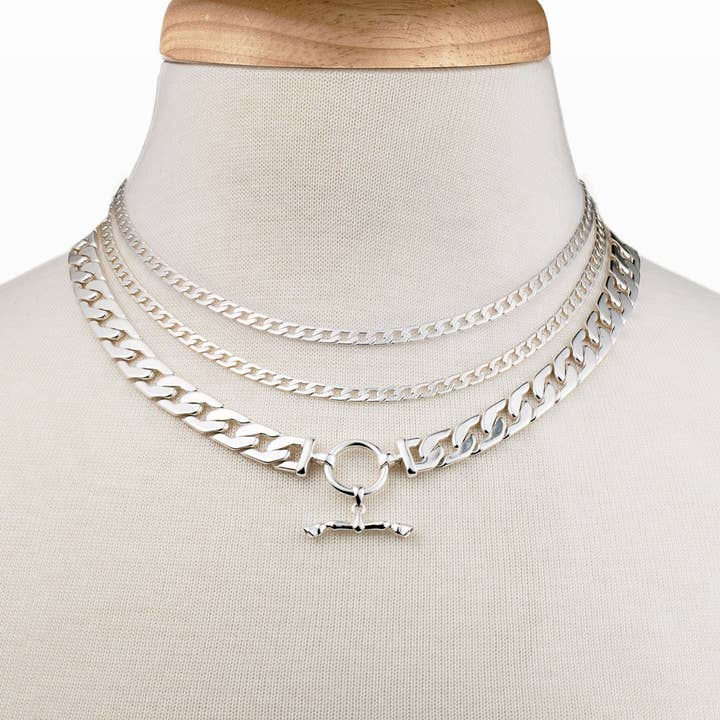 Cadence - Equestrian Curb Chain T-Bar Necklace in Silver for wholesale by URBAN-EQUESTRIAN