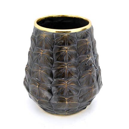 Modern World by Contrast Inc. - Vente Vases - Vase en coquille de tortue serponneuse