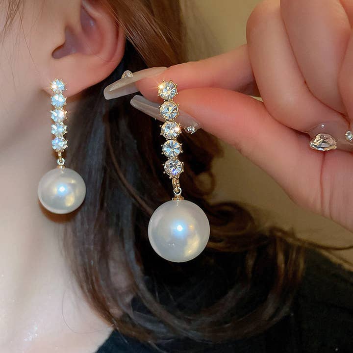 Zircon Butterfly Pearl Earrings French Retro Wholesale for wholesale by MoodGold