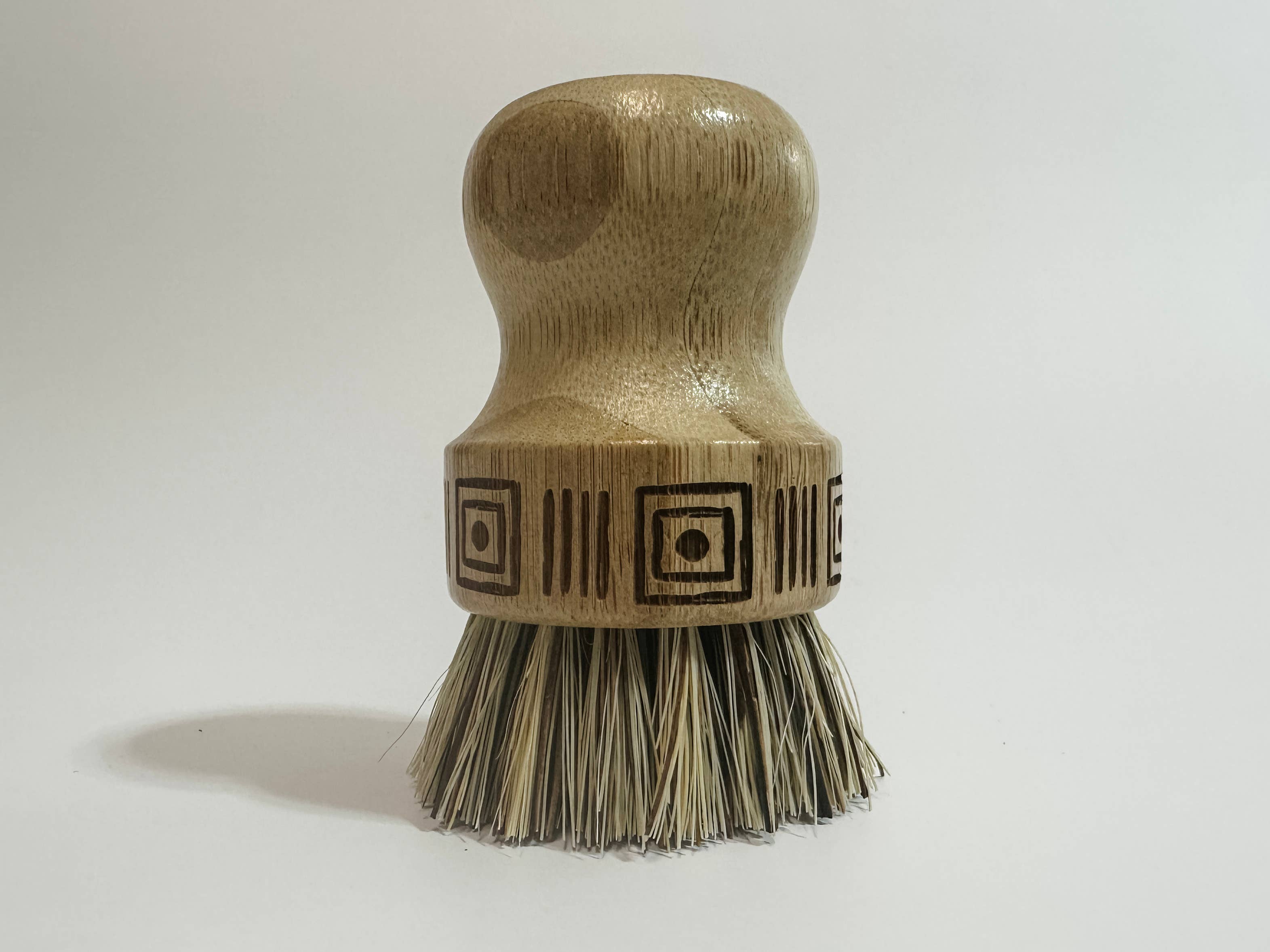 Render Goods - Vente Brosses de nettoyage - Brosse à récurer en bambou Dots and Dash3