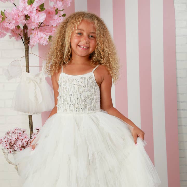 Elyna voor wholesale door Ooh! La, La! Couture