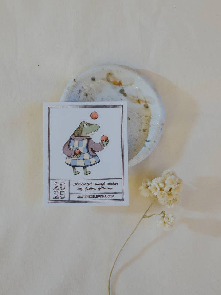 Autocollant vinyle mat Jongleur de grenades pour la vente par Justine Gilbuena