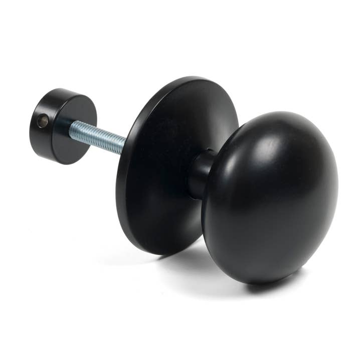 POMO 3000 FEST SCHWARZ für den Großhandel von CAMBESA