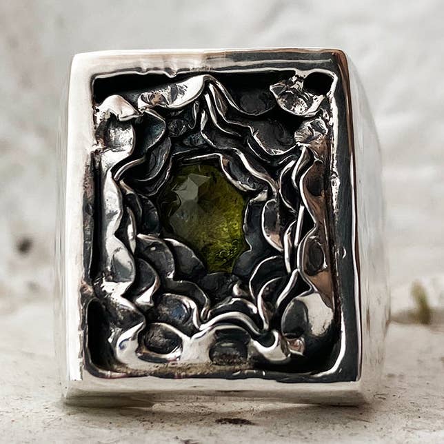PISTIL RING WITH PERIDOT for wholesale by Brooklyn Smithy