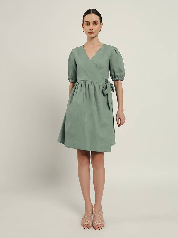 La robe en coton menthe Inzai pour la vente par Thevasa