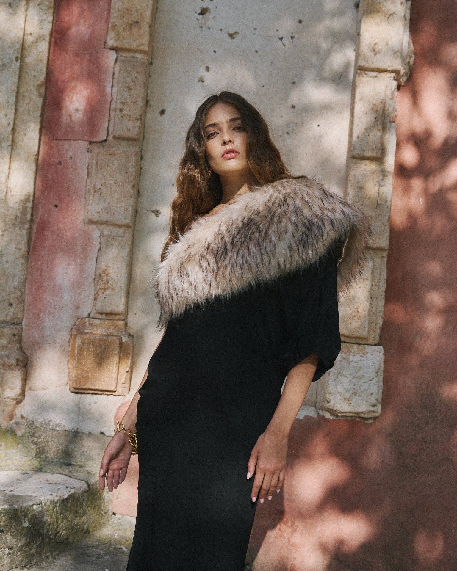 Bruna - Wholesale Wrap - Women's - Leah Beige Stole · Madame ·1