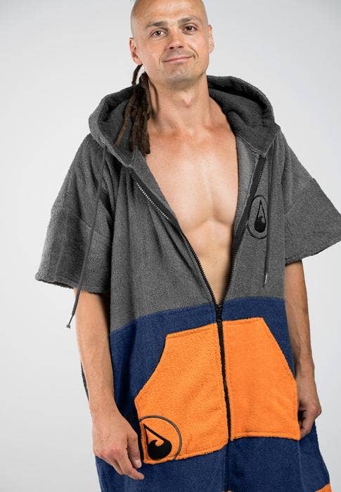 WAVE HAWAII - Wholesale Poncho - Unisex - WAVE HAWAII Zip Poncho Shany4