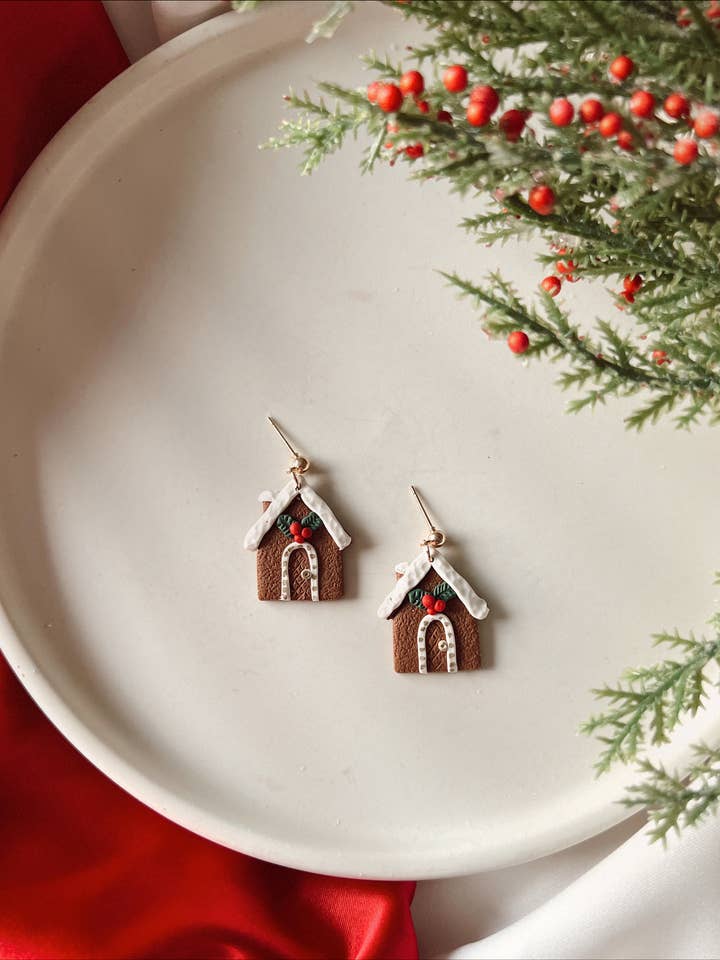 Pendientes navideños de arcilla, colgantes con forma de casa de pan de jengibre para venta al por mayor de Made For More