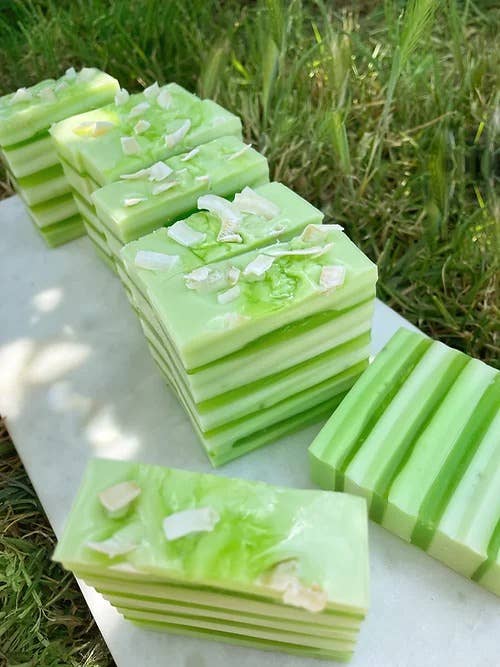 Pandan & Coconut for wholesale by Et Toi Soap