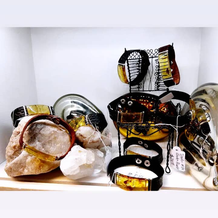 Amber mannenarmband met leer voor wholesale door Casa Gianella LLC