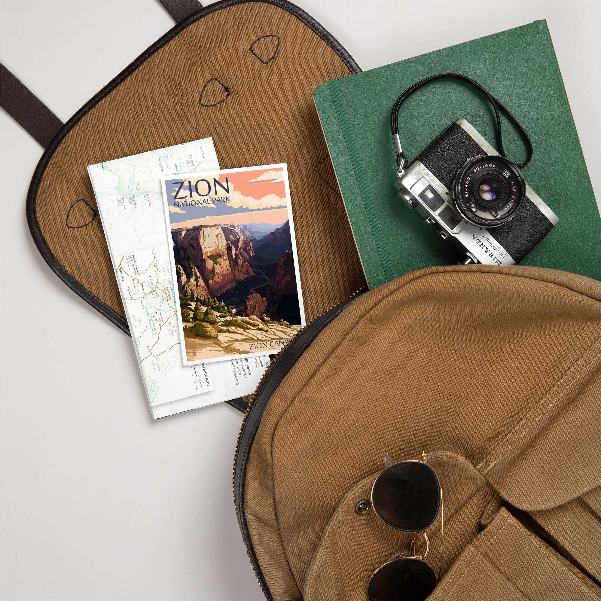Lantern Press - Vente Cartes postales - CARTES POSTALES PREMIUM Parc national de Zion, UT Zion Canyon, coucher de soleil5