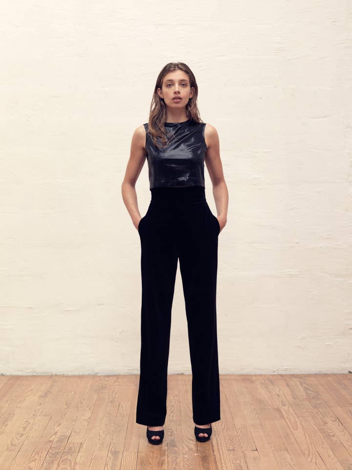 TOP NYLON NOIR pour la vente par A MOI PARIS