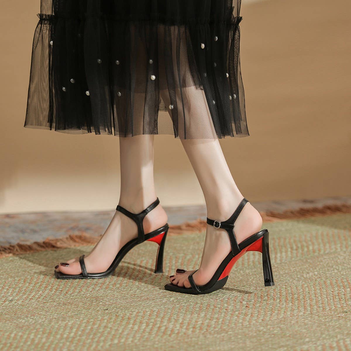 BLACK MINIMALIST SQUARE HEADED LADIES HEELS_CWSHH0021 for wholesale on Faire9