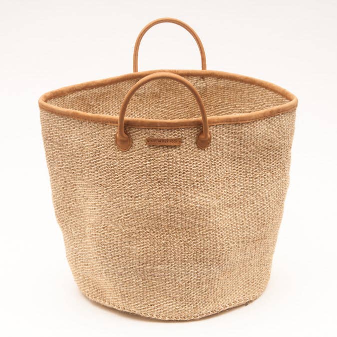 The Basket Room – wholesale Laundry basket – HERI: Natural & White Speckled Woven Laundry Basket | Hamper4