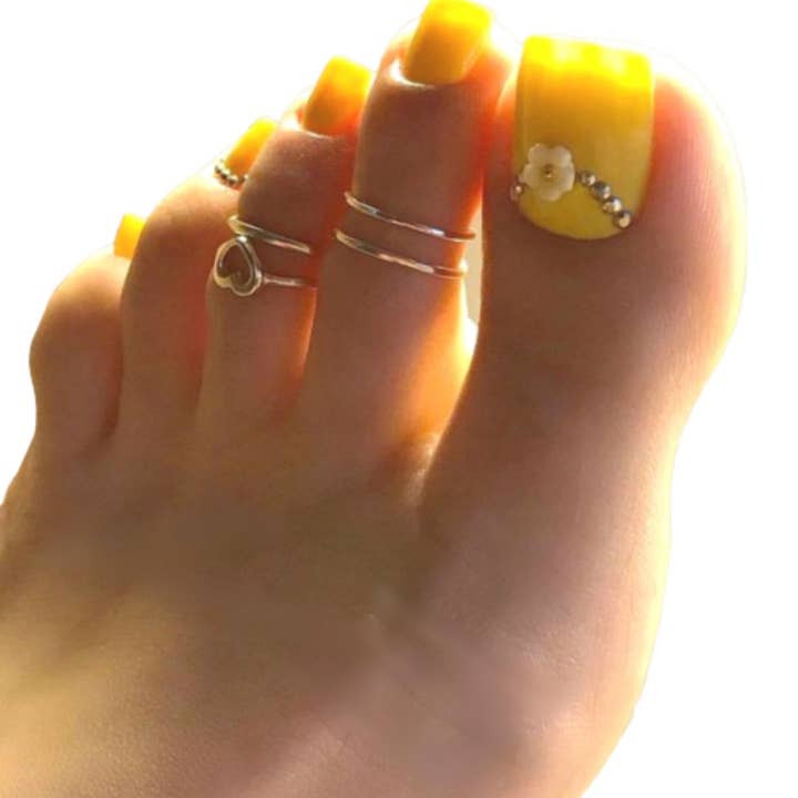 CALIFORNIA TOE RINGS – wholesale Toe ring – Gold Toe Ring, 14k Gold Filled 3 Rings, Gold Toe Rings, Toe Rings Adjustable, Heart Toe Ring, #toerings #toering #goldtoerings Toe Ring