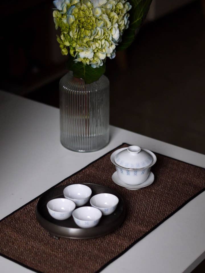 Ensemble de thé Kungfu Chaozhou avec Gaiwan et 4 tasses pour la vente par Ceramitique