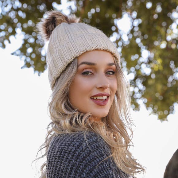 Leto Accessories - Wholesale Beanie - Women's - Winter-Ready Ribbed Faux Fur Beanie 🧶 – Wholesale Supplier13