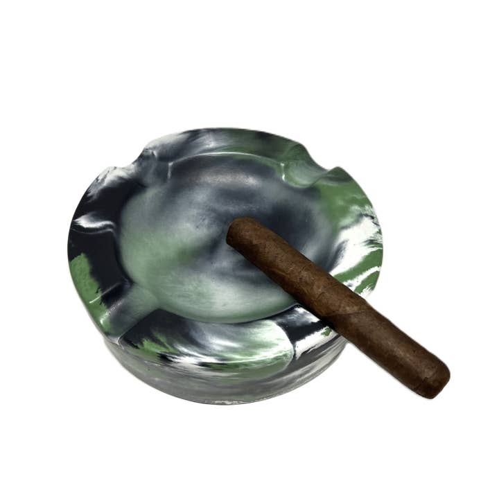 Storcks Designs - Wholesale Humidor/Cigar Accessory - Large Round Cuban Concrete Cigar Ashtray