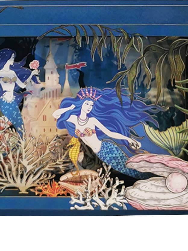 CARTE DE VŒUX POP-UP 3D BLANCHE SIRÈNE MER ALLJOY DESIGN pour la vente par Notes & Queries, Inc.