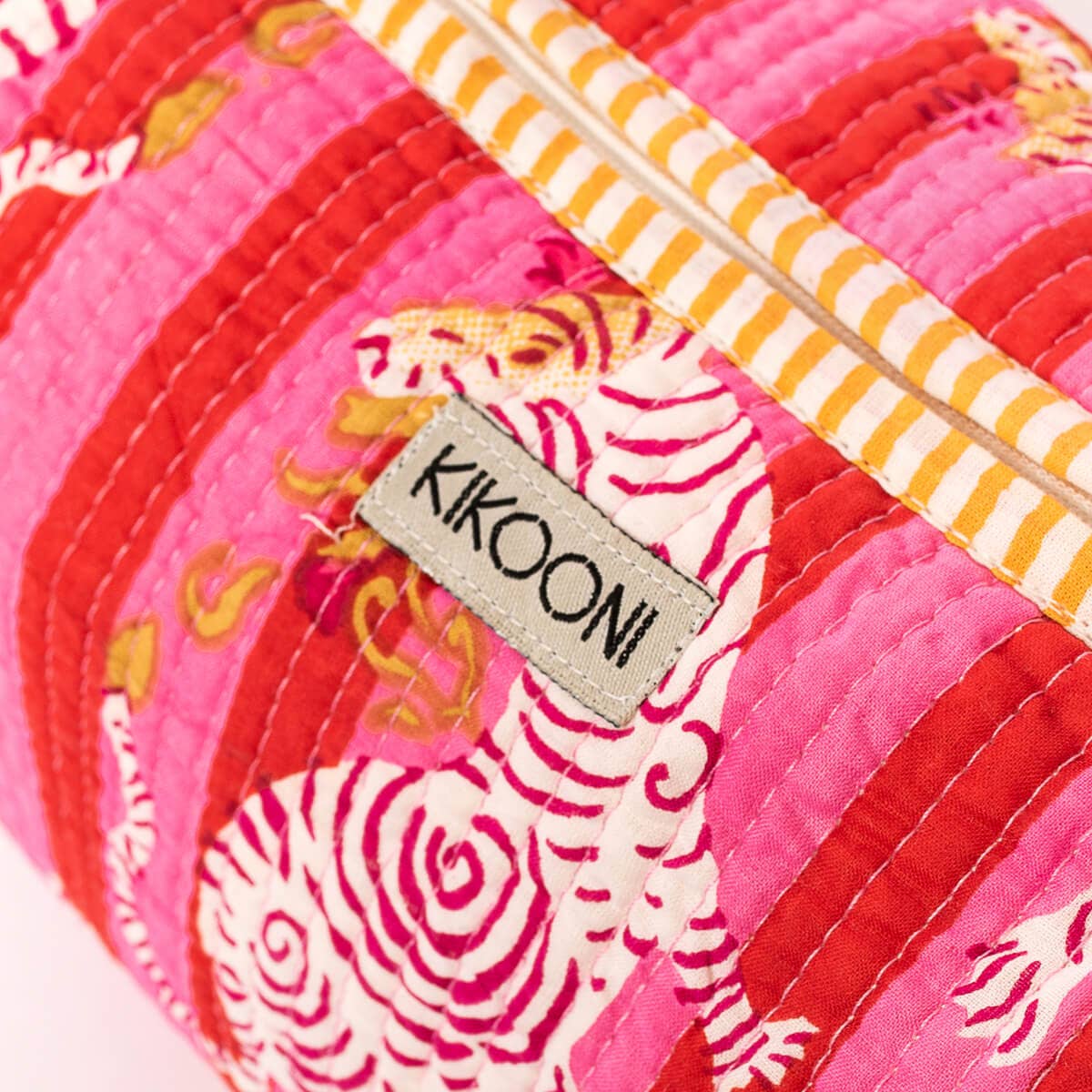 kikooni - Wholesale Makeup/Cosmetic Bag - Handmade cosmetic bag "Mysty Dragon - Love"13