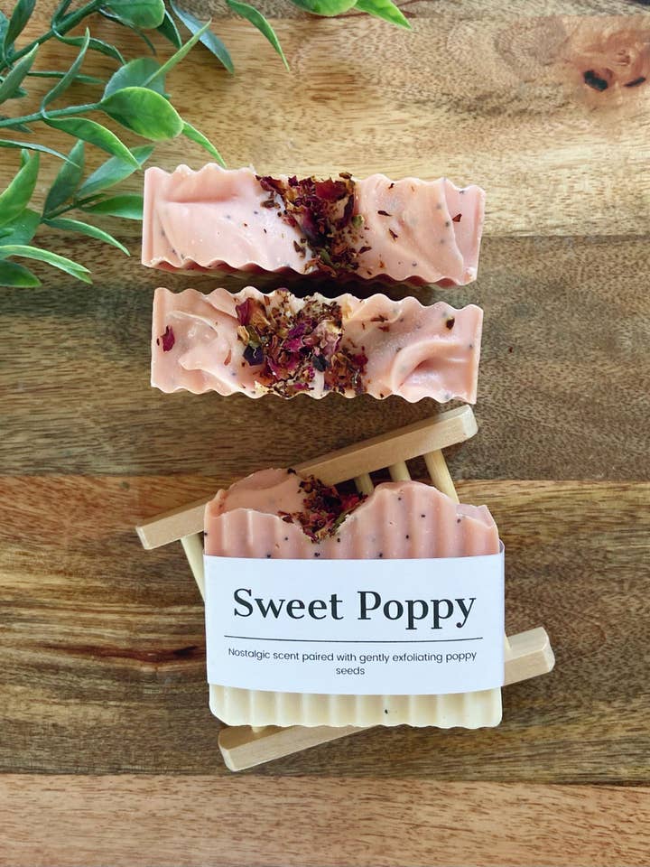 Savon artisanal Sweet Poppy pour la vente par WECO Soap Co.