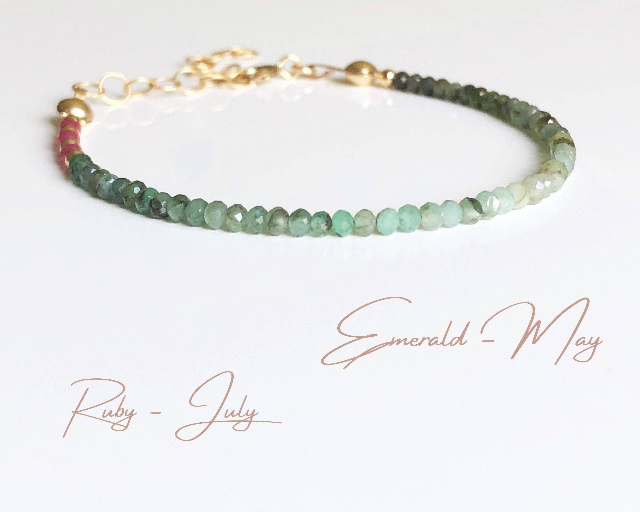 SEQAY - Wholesale Armband met kralen - Delicate armband met smaragd en robijnparels, geboortesteen mei en juli, gradient smaragd, dunne stapelarmband0