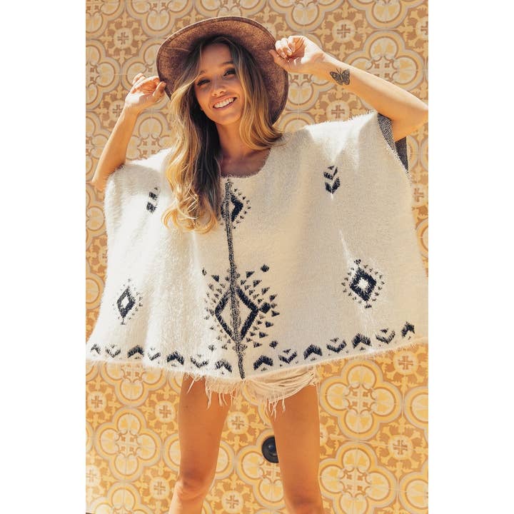 Mjuk Ögonfrans Aztekiskt Mönster Poncho för wholesale av IVE