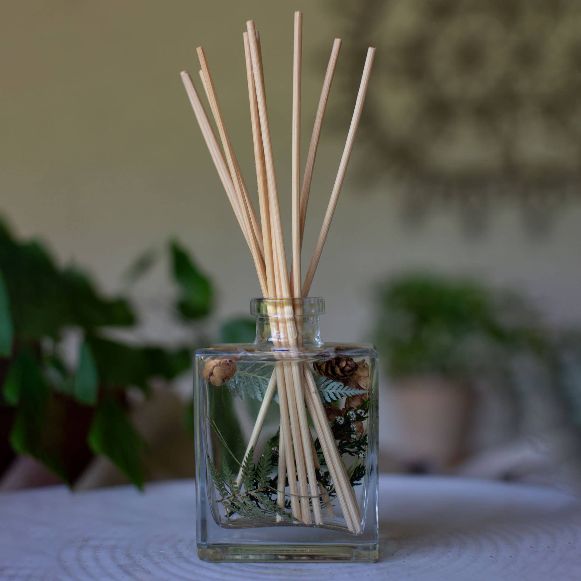 Rosy Rings - Wholesale Reed Diffuser - Accent Botanical Reed Diffuser - Forest1