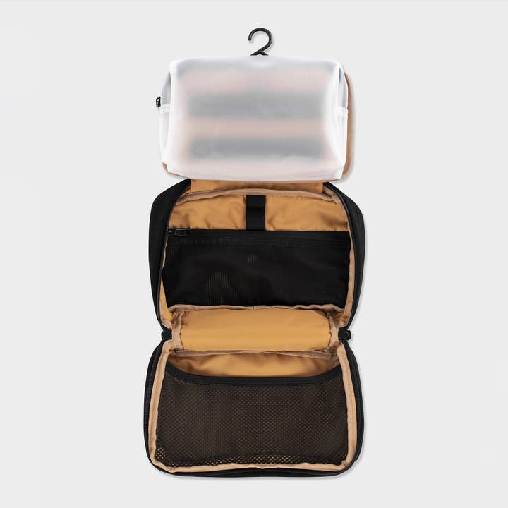 8000 Kicks Europe - Wholesale Toiletry bag – Unisex - Toiletry Bag1