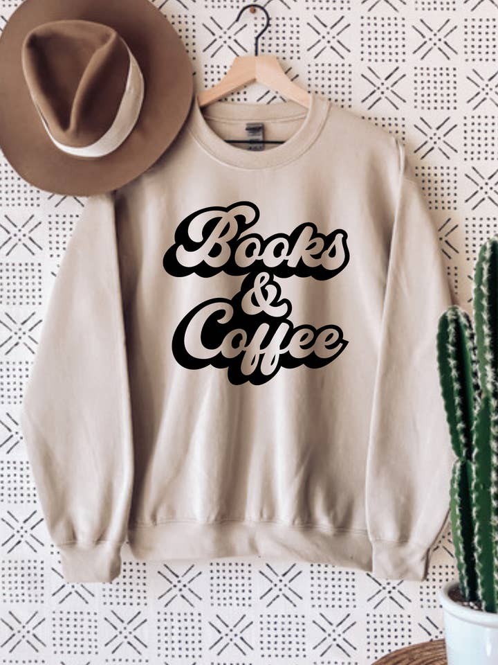 Felpa girocollo « Books and Coffee » per amanti dei libri per la vendita all'ingrosso da parte di Desert Raine