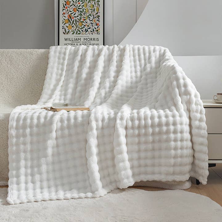 Dolce Vani - Wholesale Throw Blanket - Dolce Vani - Throw Blanket Living Room Home Decor- Gift for Mom Women Men, Soft Fluffy Fleece Cozy Fuzzy Plush Warm White Couch Bed Blanket, Bedroom Summer Decor Gifts for Him Her