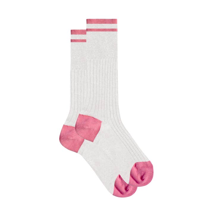 The White & Pink Atelier - Femme pour la vente par Hoomie