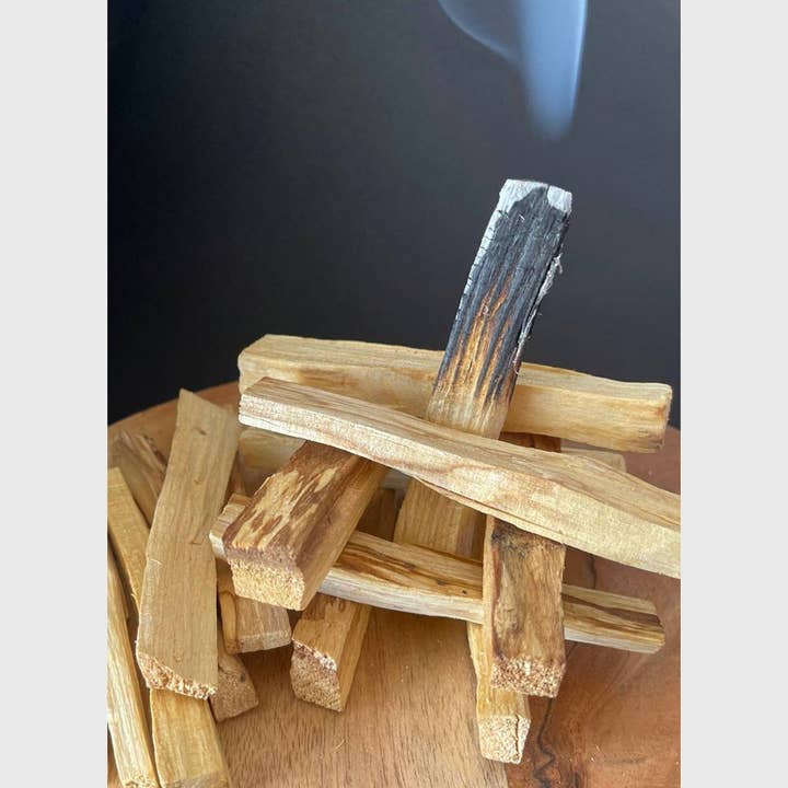 CaNatureLover - Wholesale Smudge Stick - Palo Santo, Organic Wholesale Palo Santo Sticks from PERU