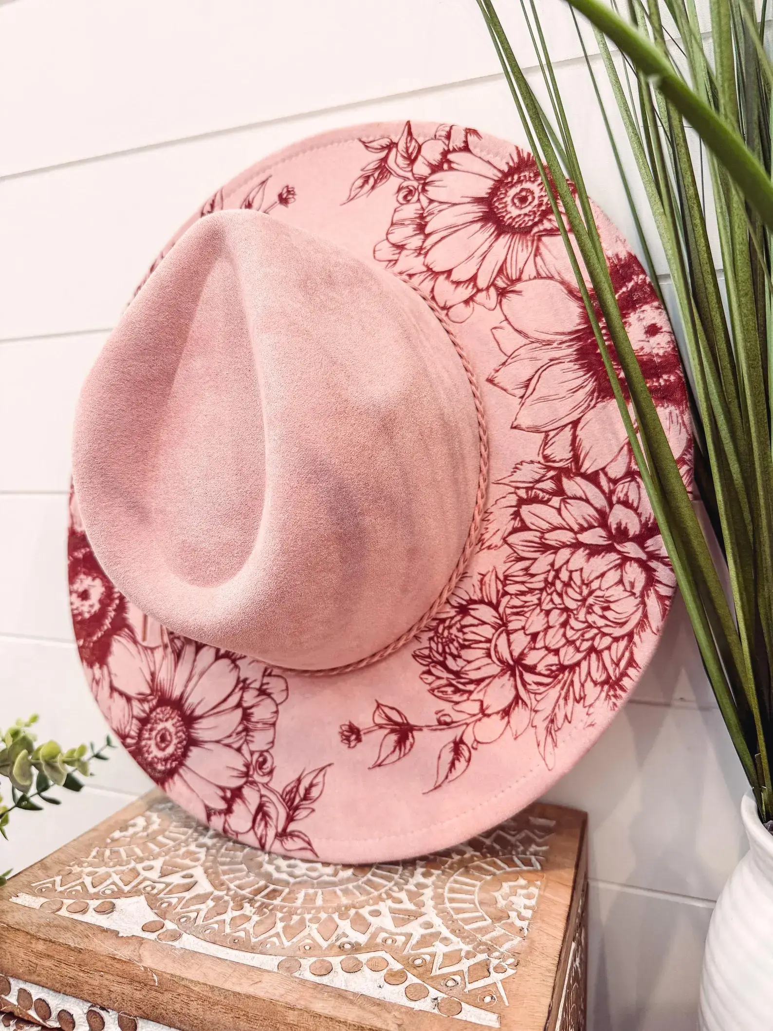 Willie & Dolly Designs - Wholesale Fedora - Women's - Engraved Floral Hat 3