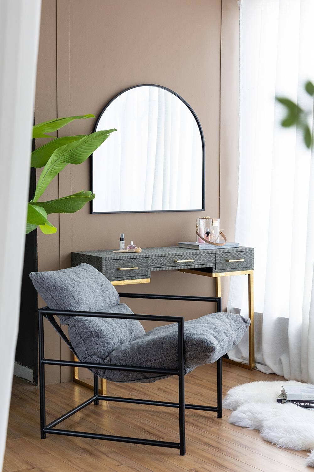 A&B Home Group Inc. - Vente Boîtes décoratives - Boîte de rangement en acrylique 6x6x6,5" avec sangle en simili cuir - Transparent9