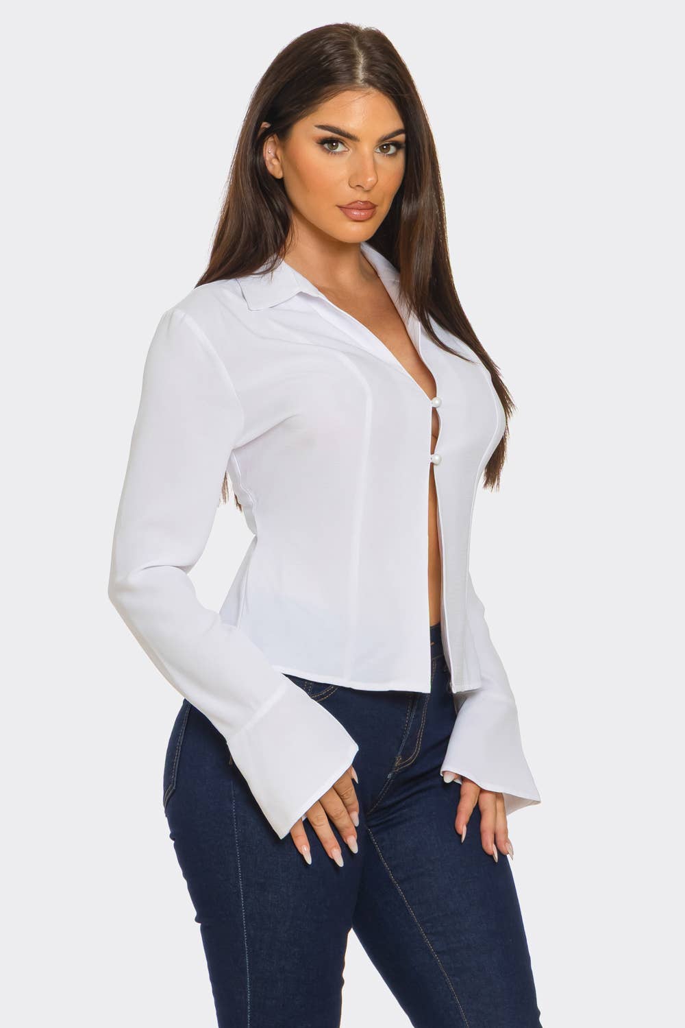 Julia by LoveJ – wholesale Blus - Dam – Framknäppt topp med knytning och öppen rygg1