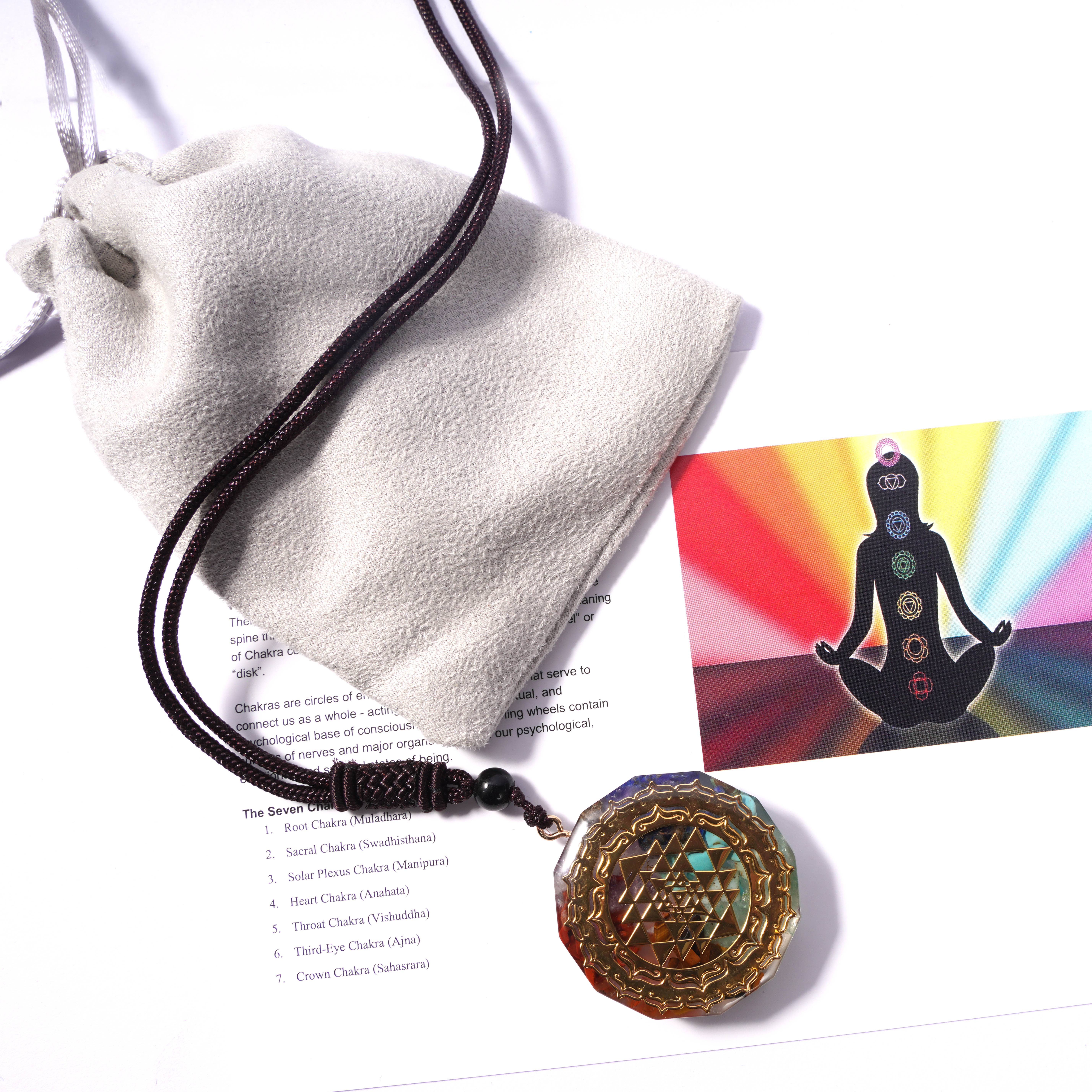 Faiza Naturals - Venta al por mayor Collares con colgantes/abalorios - Collar con colgante de cristal orgonita de 7 chakras1