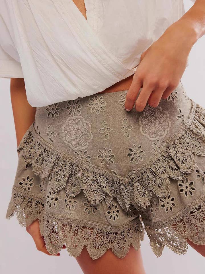 Mccolin - Vente Jupe-short – femme - Jupe-culotte à œillets avec bordure en dentelle3