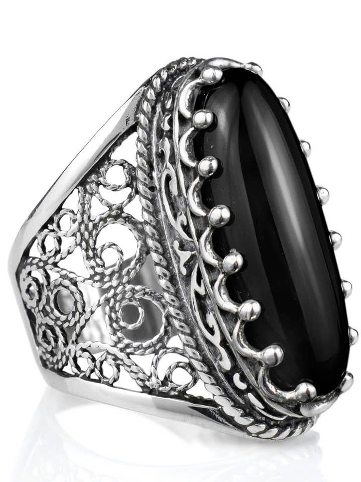 Anillo largo y llamativo de plata de ley con piedras preciosas de ónix negro con diseño de filigrana para venta al por mayor de Filigranist Jewelry