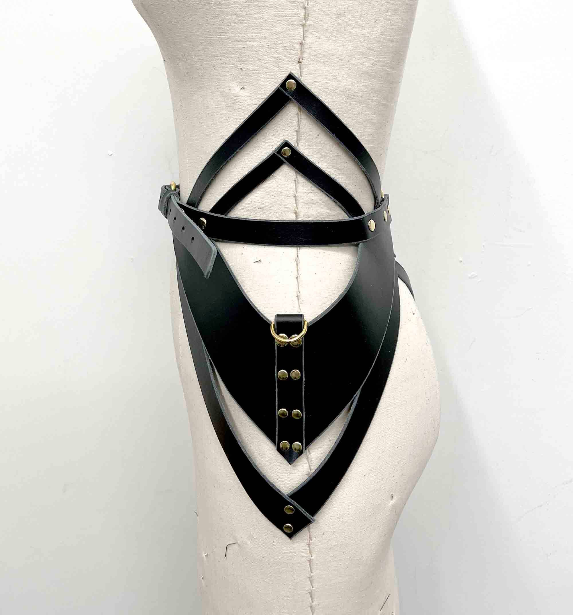 Love Lorn Lingerie - Wholesale Belt - Women's - Hecate Black Leather Peplum Belt2