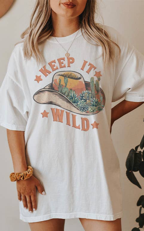 Select Apparel - Vente Tunique – femme - T-shirt rétro Keep It Wild à motif western avec chapeau de cowboy surdimensionné1