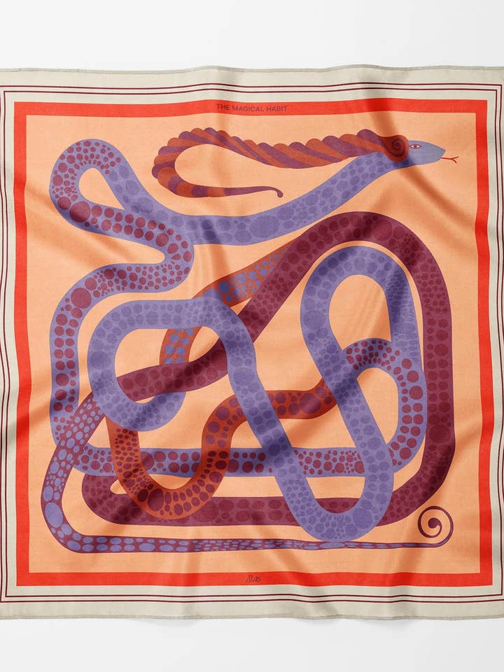 Foulard en soie moyen 'Le Serpent' pour la vente par Alas