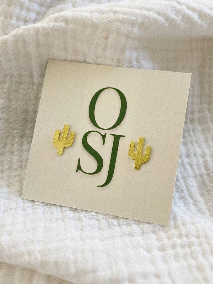 Messing oorstekers, westerse thema, cactus oorbellen (geborsteld) voor wholesale door Olive St Jewelry