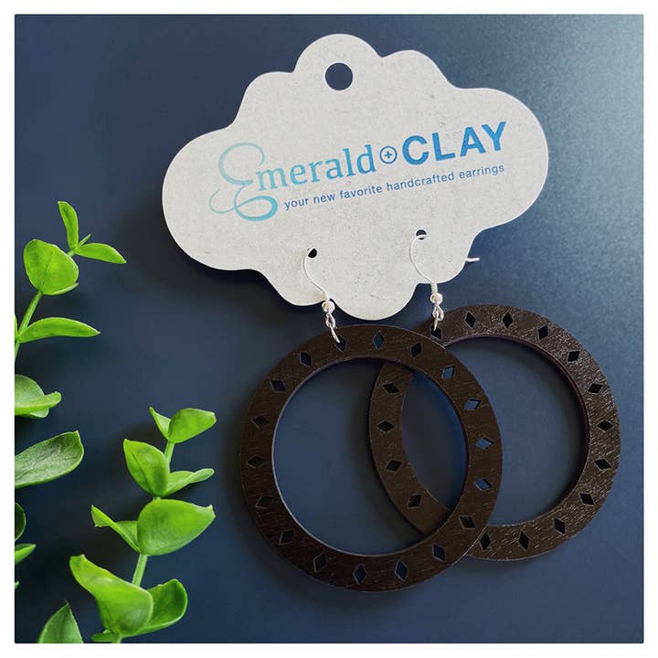 Brincos de madeira - Halo por atacado de Emerald and Clay