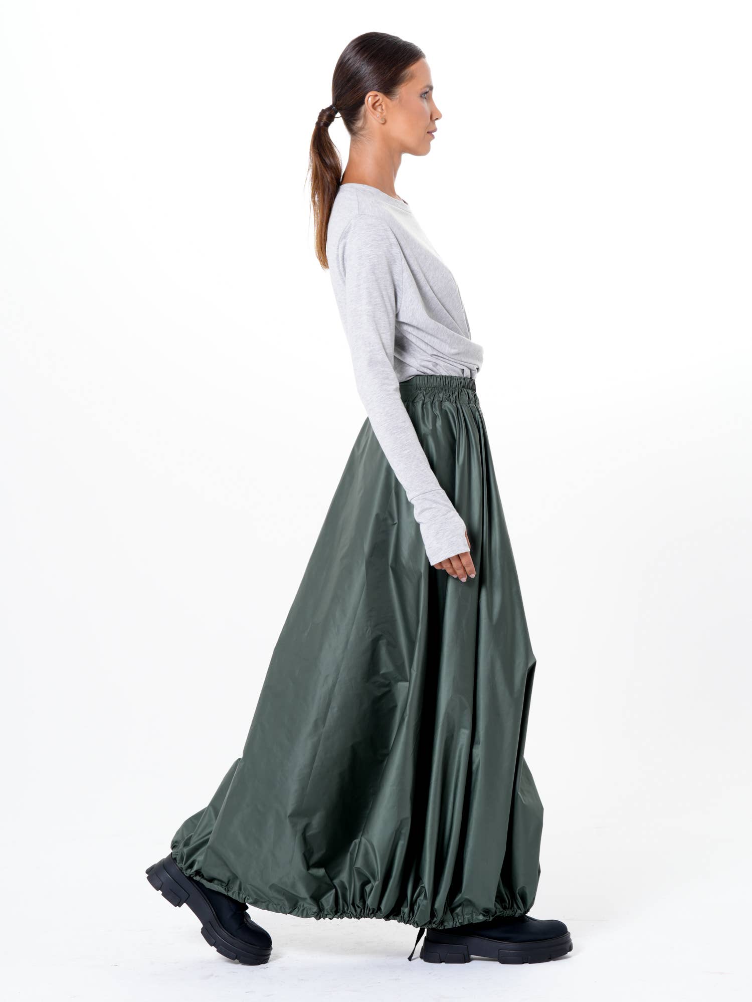 Metamorphoza – wholesale Skirt – Women’s – Voluminous Maxi Skirt with Adjustable Hem13