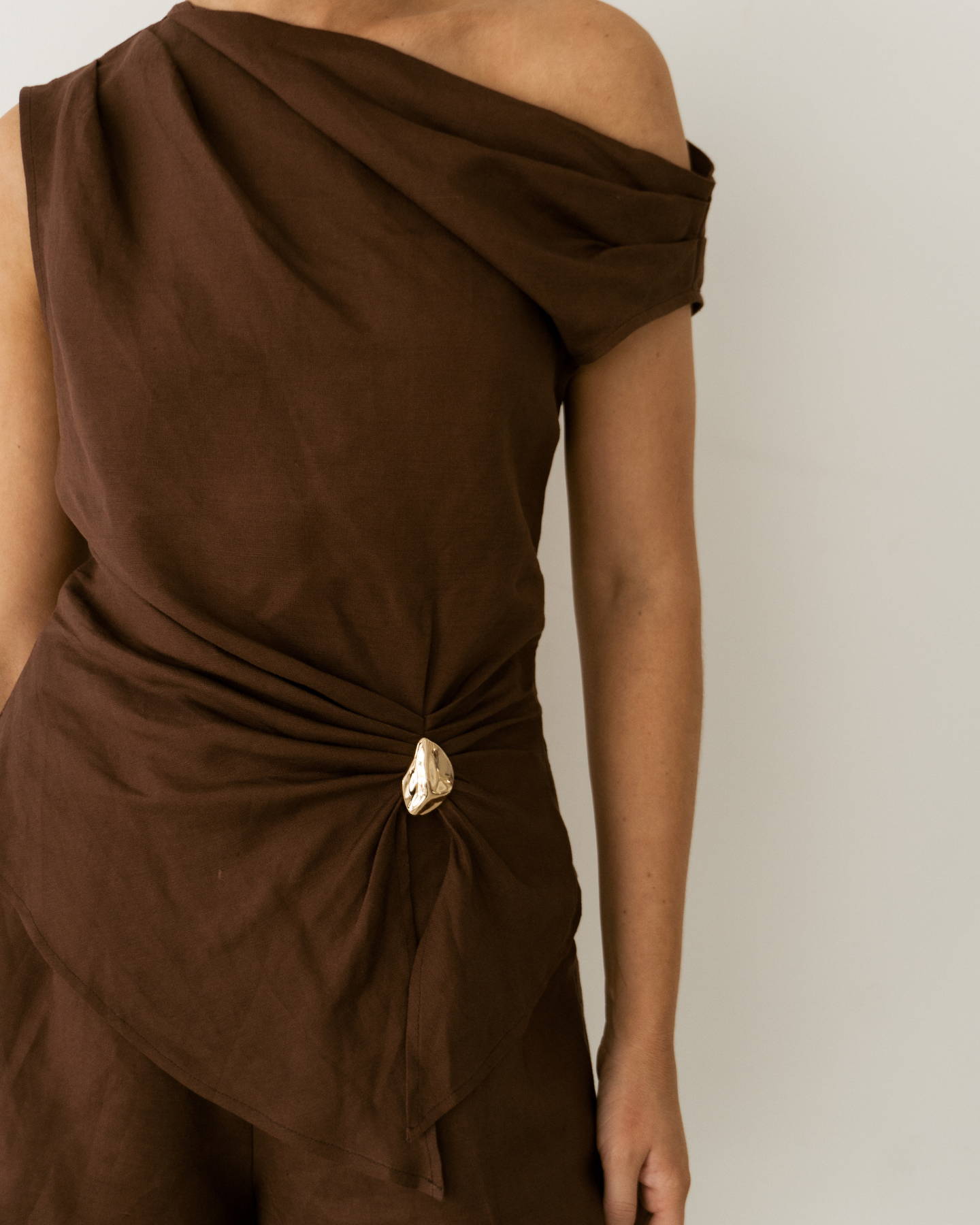 Twosisters The Label - Wholesale Blouse - Women's - Myra Top-Brown3