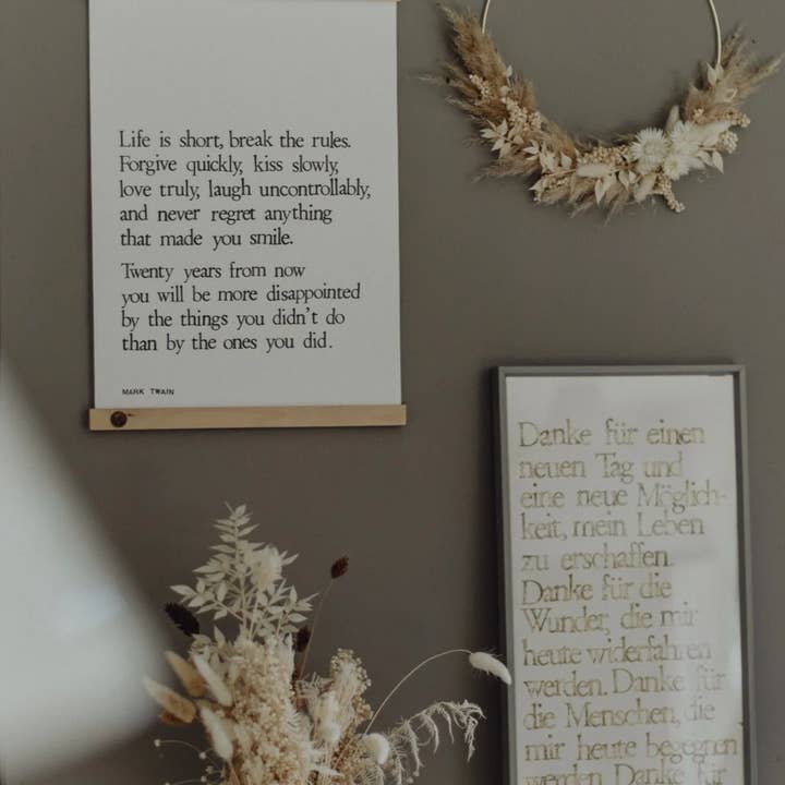 SAJA Design Atelier - Wholesale Art Print - Art print “Mark Twain” stamped mural4