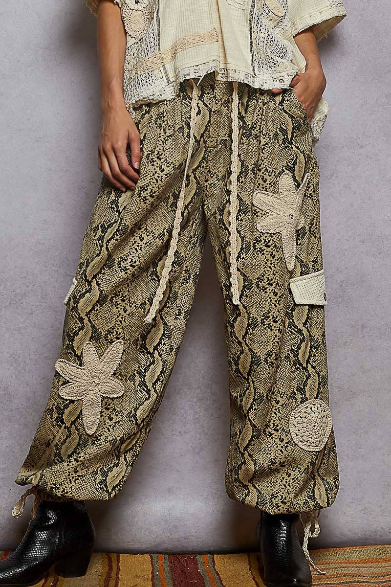 Pol Clothing - Wholesale Pants - Women's - Pleat Detail Floral Patchwork Cargo Pants16