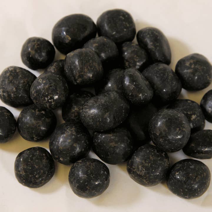 Cold River Mining - Wholesale Spiritual Stone/Crystal - 1lb of Tumbled Nuummite, Small (19mm-25mm)
2