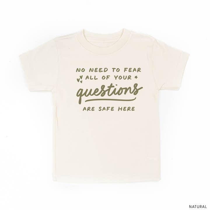 Pas besoin de craindre que toutes vos questions soient en sécurité ici - TON SUR TON - Chemise à manches courtes pour enfant pour la vente par Little Mama Shirt Shop